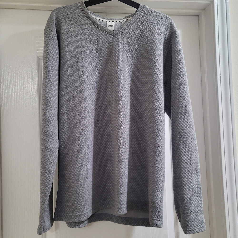 Takeo Kikuchi Size 4 Gray V Neck Sweater